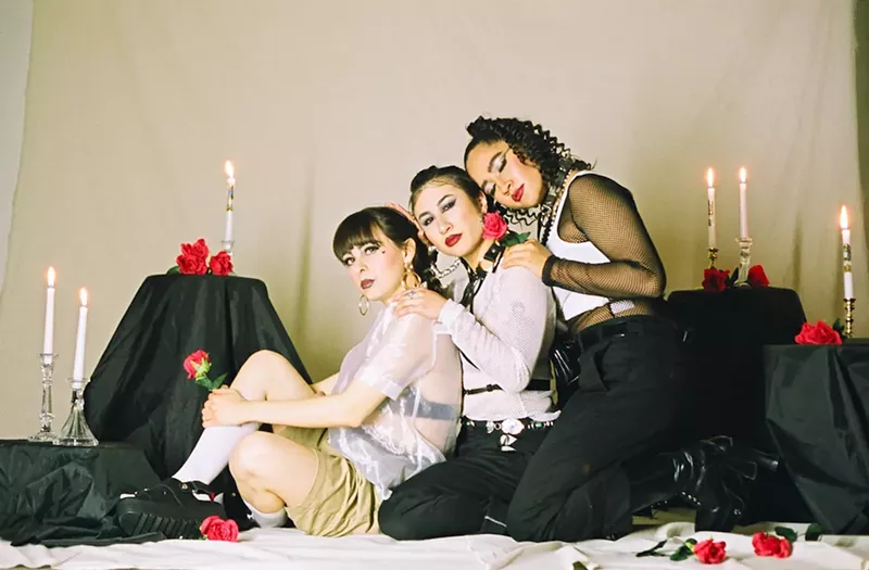 Image: A photo shoot styled by Meredith MacNicholas for Soft and Shallow.