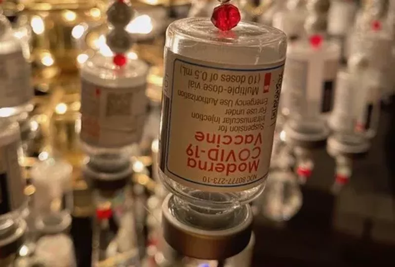 Image: The chandelier is made up of 271 vials.