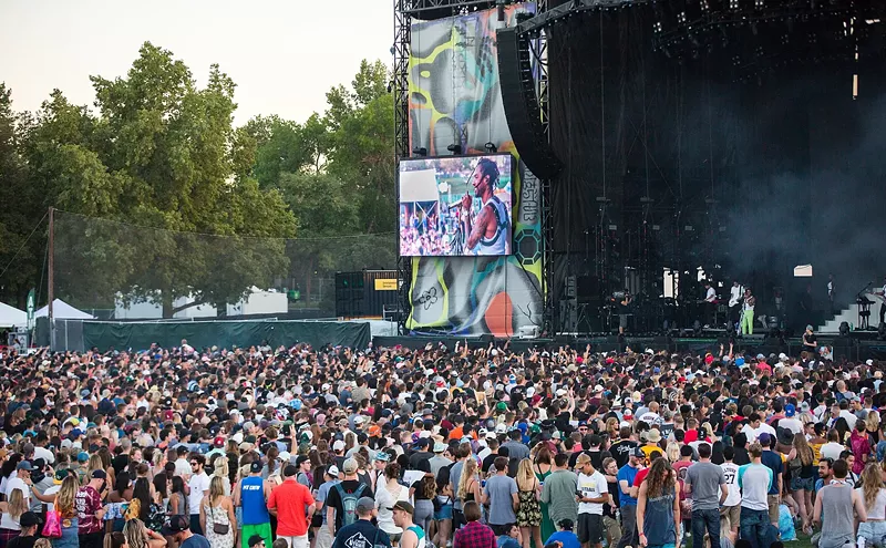 Image: A Doozy of a First Day at Grandoozy