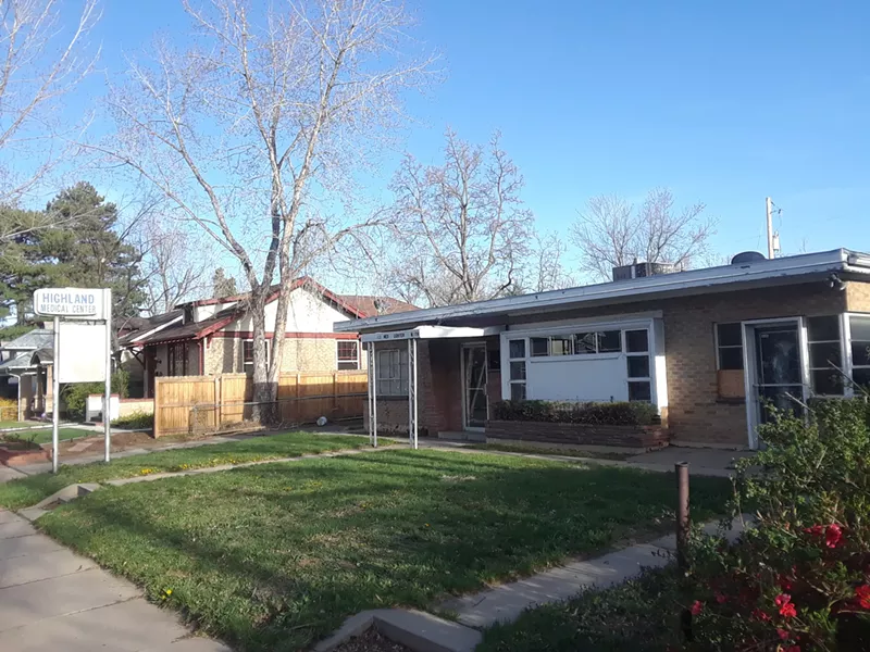 Image: Soon to be replace by eighteen townhomes.