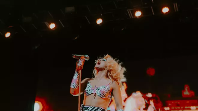 amyl and the sniffers performing in denver