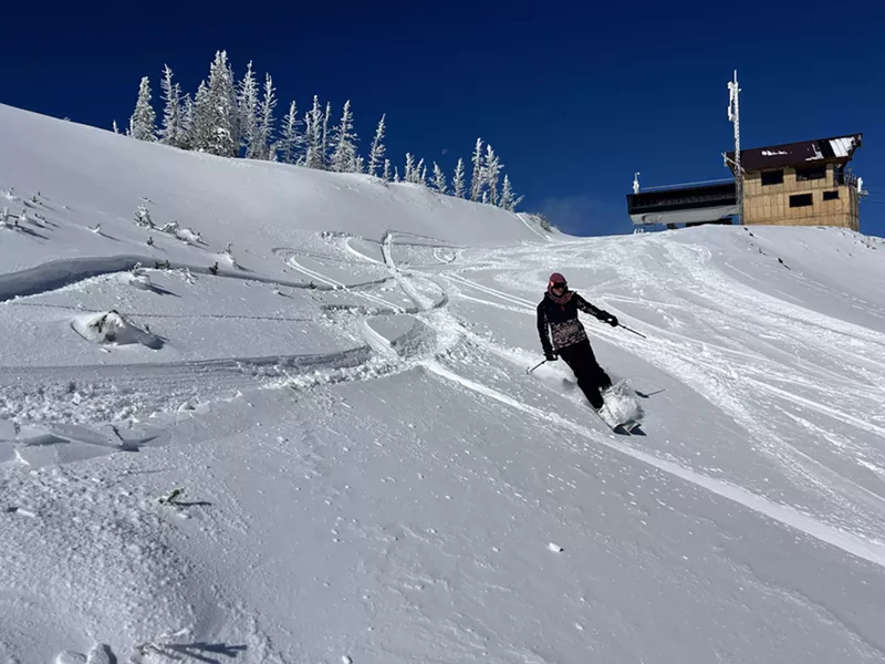 Image: man skiing