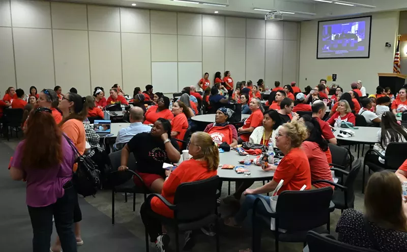 Image: Aurora Public Schools Support Staff Demand the Right to Unionize