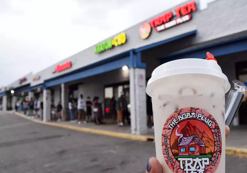 Image: Customers wait in line at Trap Tea.