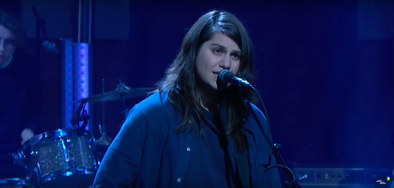 Alex Lahey performing "Every Day's the Weekend" on Late Night With Seth Meyers.