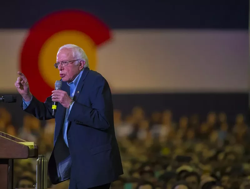 Image: Bernie Sanders addresses the crowd in Colorado