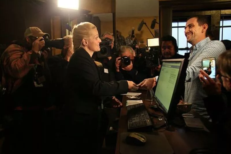 Image: Colorado's first sale of recreational marijuana was to a veteran.