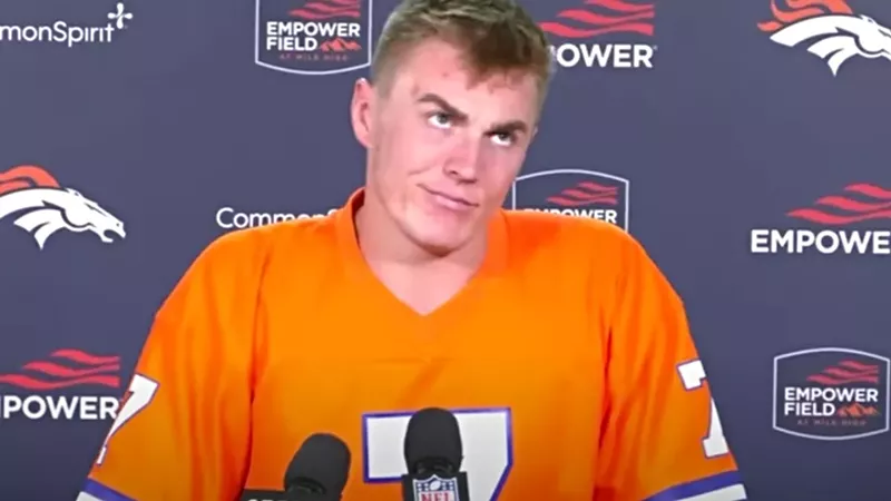 Image: Bo Nix at press conference