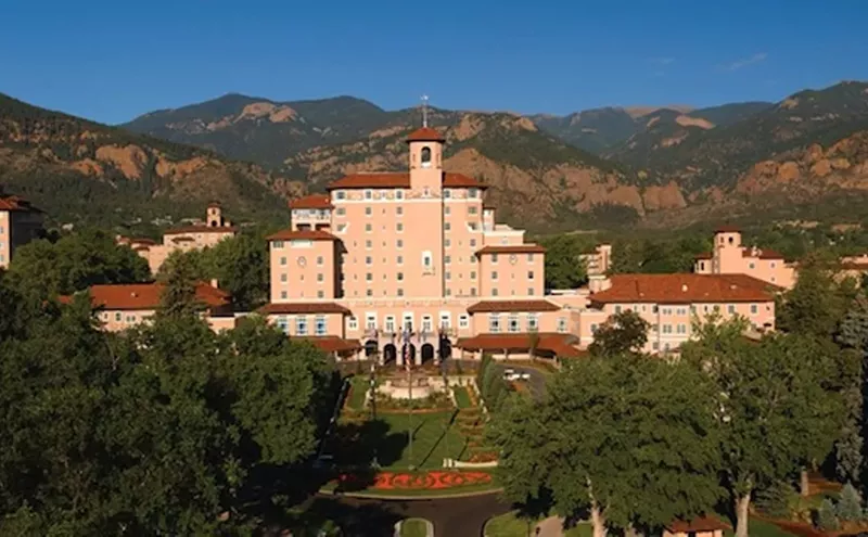 Image: Broadmoor Maître D'Hotel Retires After 39-Year Career