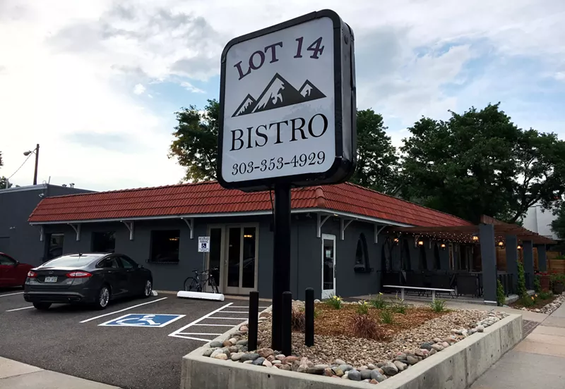 Image: The Sunnyside neighborhood has a new neighborhood eatery.