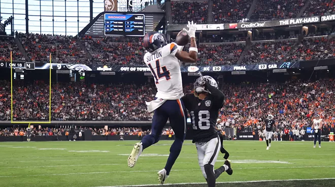 Courtland Sutton catches touchdown pass against Las Vegas Raiders