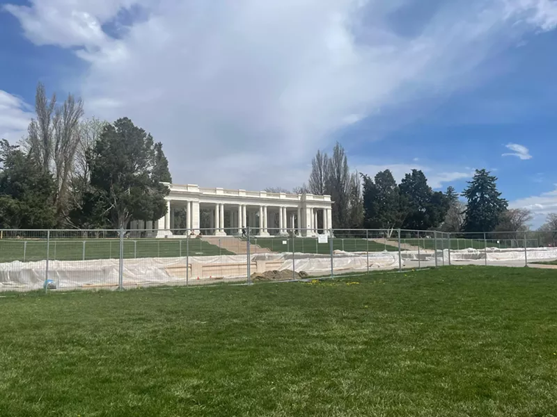 Image: Cheesman Park fountains and pillars