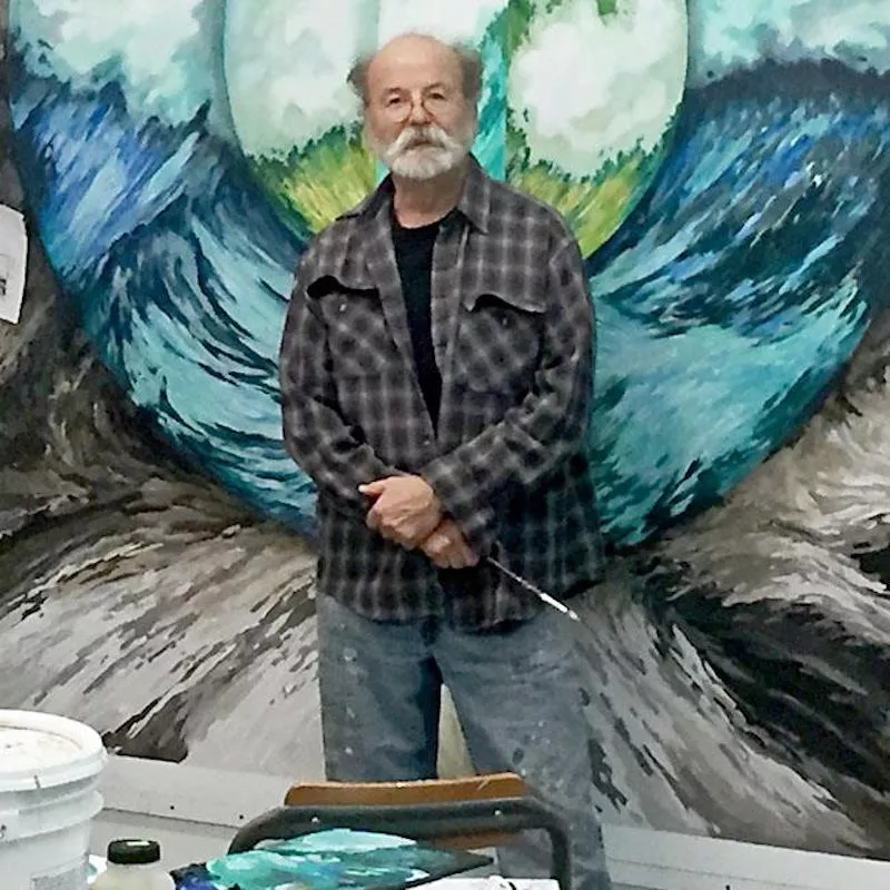Image: Charles Parson, painting large-scale.