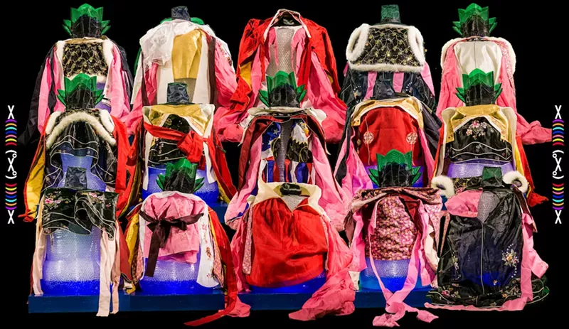 Image: Juntae TeeJay Hwang, Blue Salmon, block of sculptures.