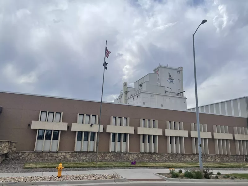 Image: Denver Purina pet food plant