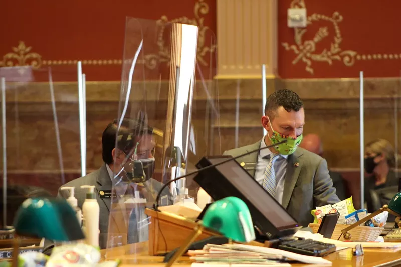 Image: Senators Dominick Moreno and Chris Hansen during the second-reading amendment process for Senate Bill 205.