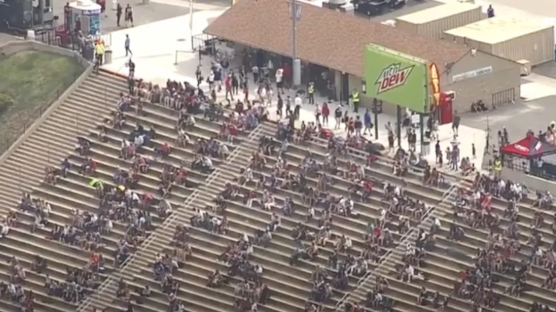 Image: The crowd at Bandimere Speedway on July 4.