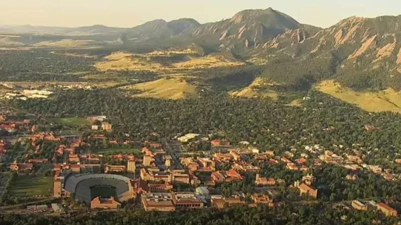Image: Mask rules differ in Boulder at the city and county levels.