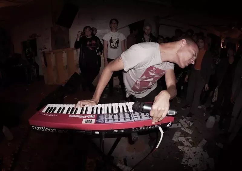 Image: Luke Thinnes at the now-defunct DIY venue Backspace.