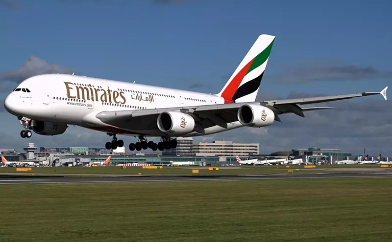 Image: emirates airlines airbus plane lands