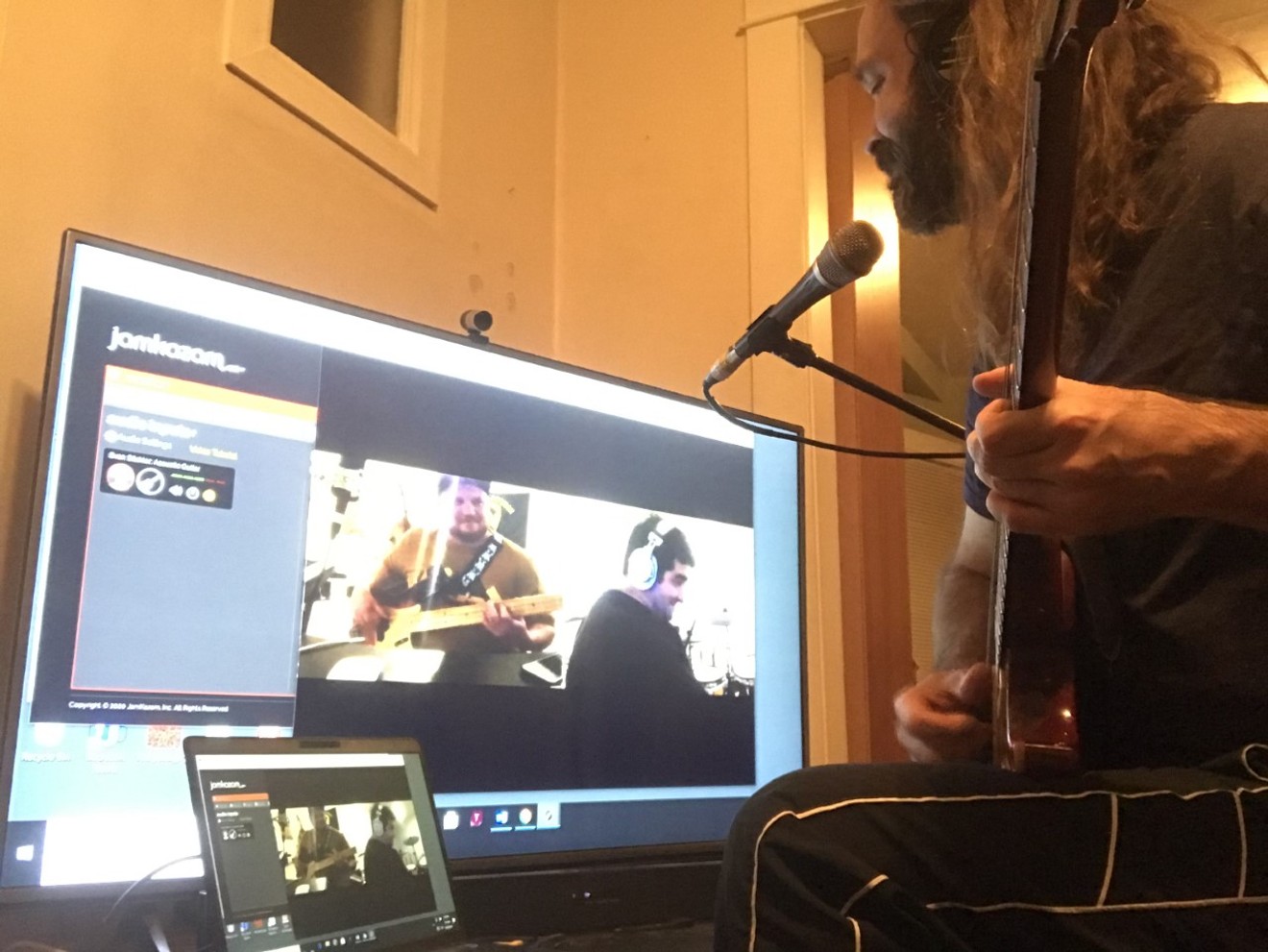 Evan Sitchler jams with Scott Vincent in Colorado Springs and John Milone in Philadelphia, using JamKazam.