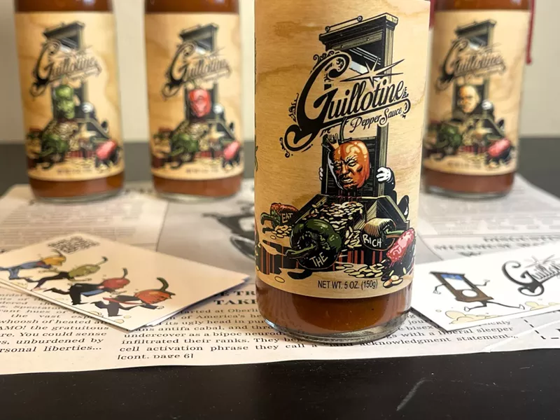Image: trump on hot sauce bottle