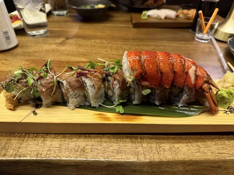 Image: sushi roll with lobster tail