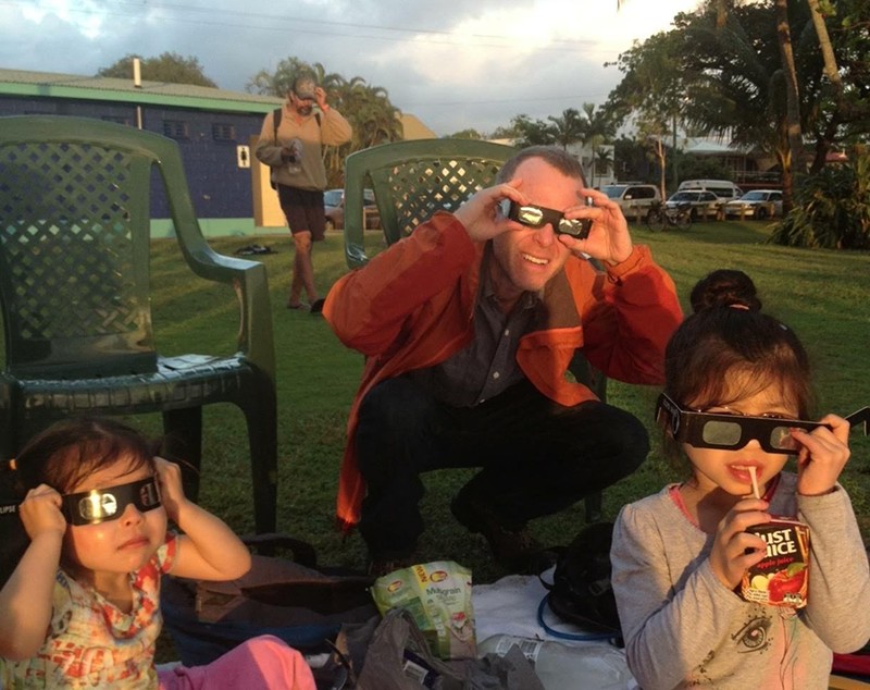 David Baron and friends awaiting the total eclipse of 2012 in Queensland, Australia.