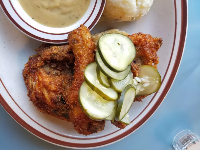 Image: Steuben's hot chicken with a ton of dill pickles.