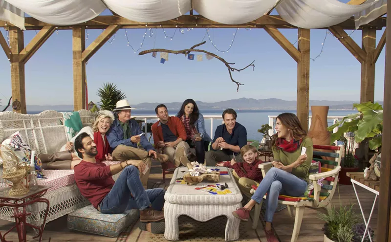 Image: Everybody Loves Somebody Is the Rare Romantic Comedy That Deserves Love