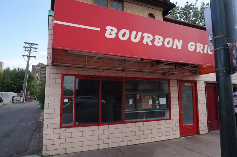 Image: Why is nobody waiting for chicken outside the Bourbon Grill?