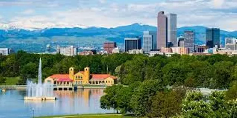 Image: Denver skyline