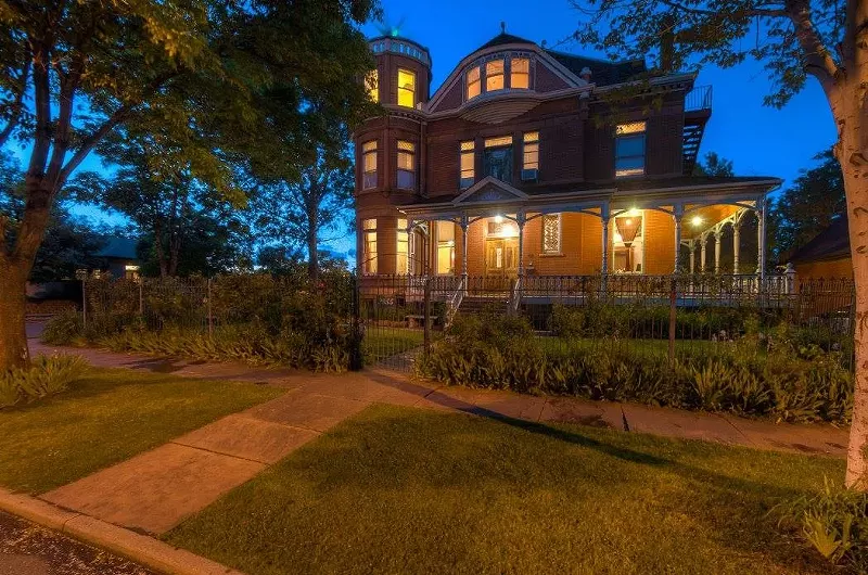 Image: The Lumber Baron Inn & Gardens