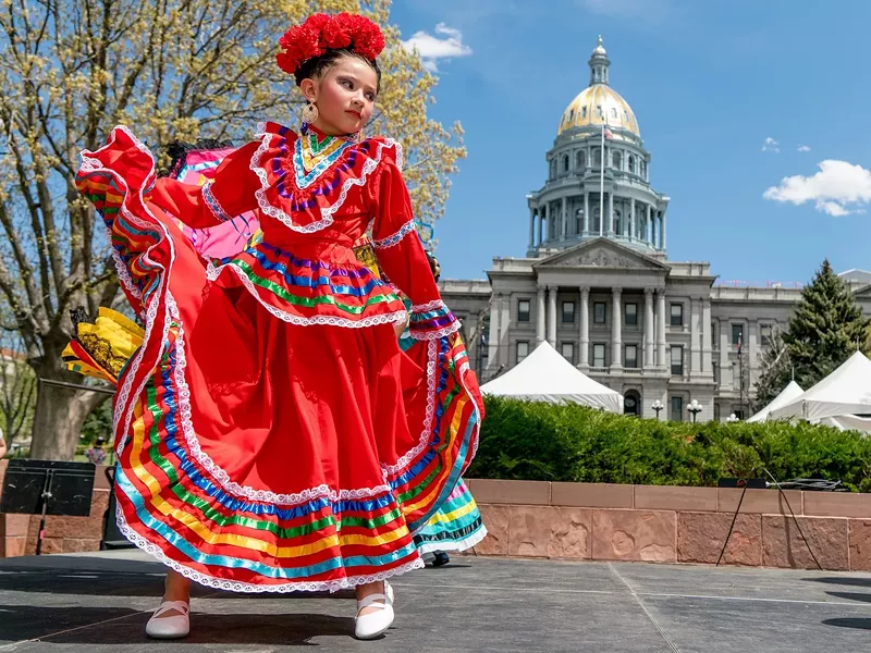 Image: girl at capitol on cinco de mayo