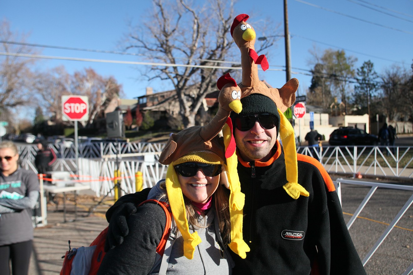 Mile High United Way's Turkey Trot raised over $400,000 last year; volunteers are still needed for this year's race.