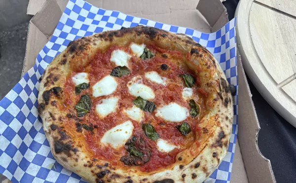 Image: Fluffy Crust Rules at One-Man Pizza Pop-Up Nano's Pi