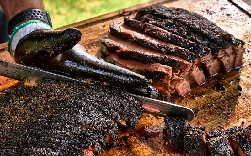 Image: sliced brisket
