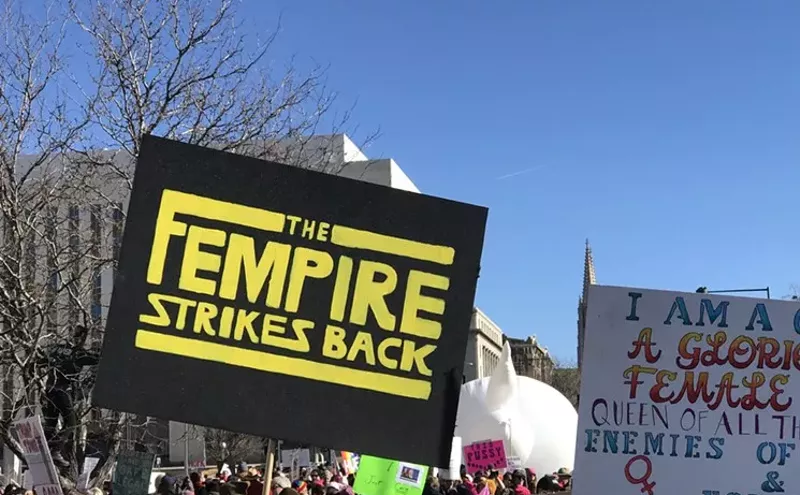 Image: Get Your Womxn's March Sign Inspo Right Here