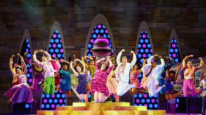 the cast of Broadway musical Hairspray on stage