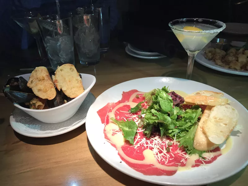 Image: Carpaccio and mussels aren't hip these days, but the Avenue Grill does them both well.