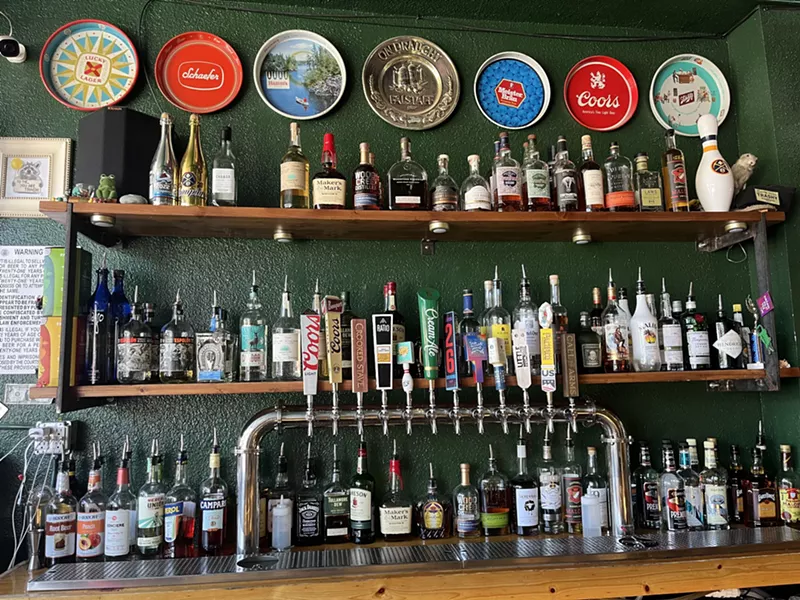 Image: liquor bottles on shelves