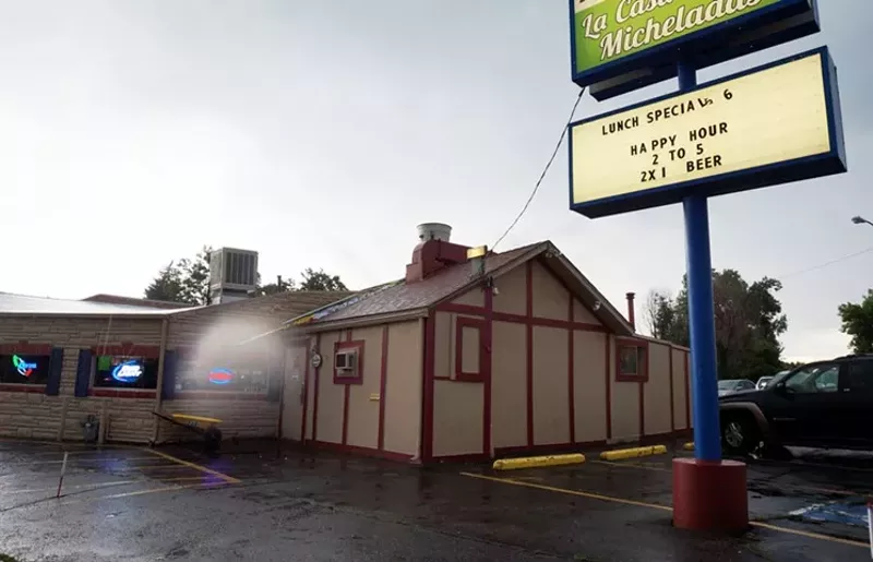 Image: A Mexican seafood restaurant couldn't make it in the Hart's Corner building.
