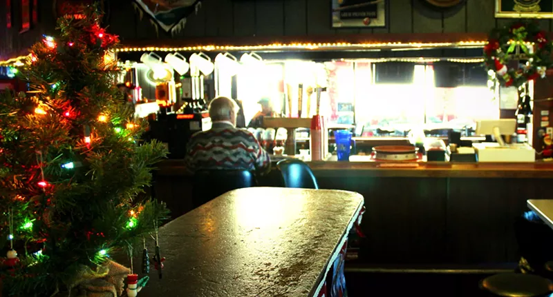 Image: The Sand Creek Lounge in Aurora is ready for Christmas.
