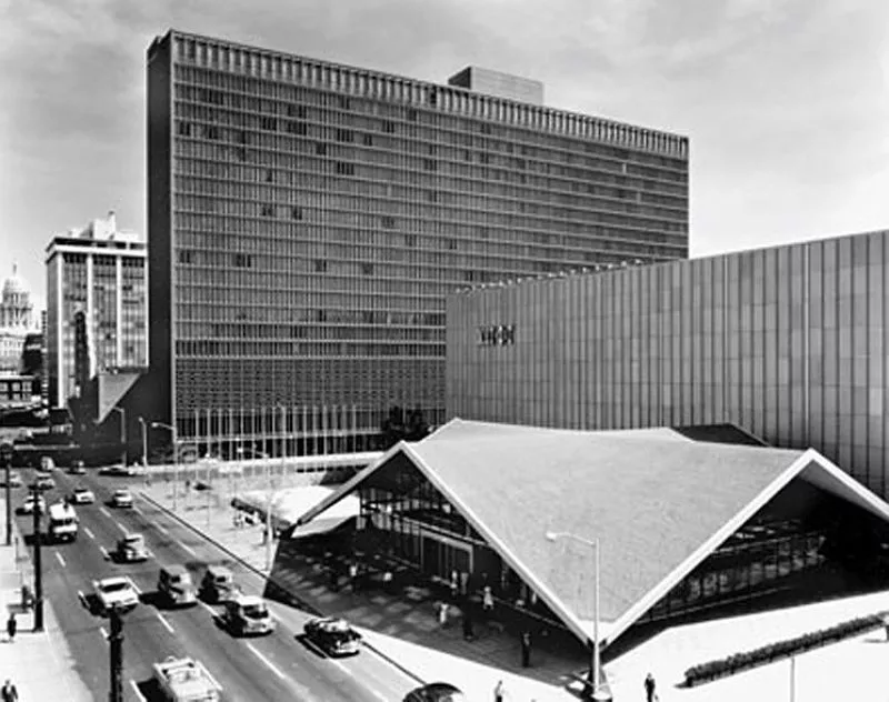 Image: I.M. Pei created a hyperbolic paraboloid in Zeckendorf Plaza.