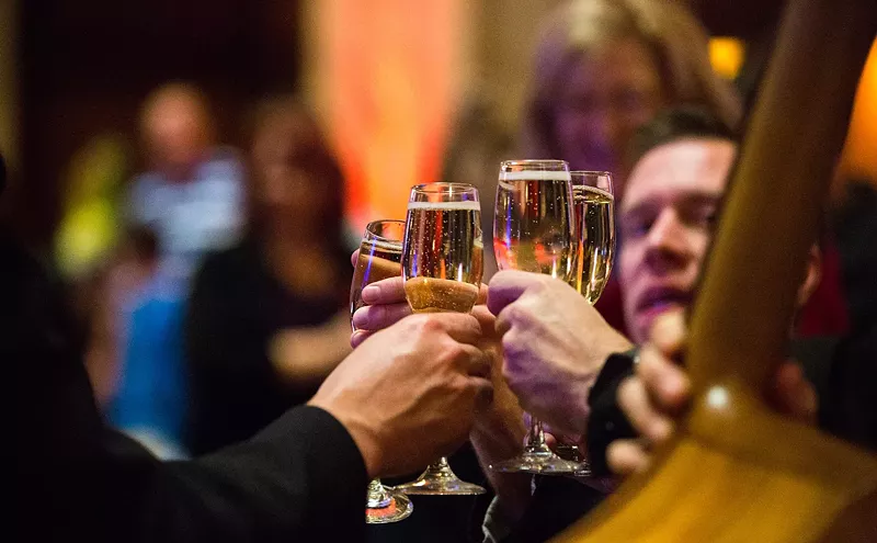 Image: How to Celebrate New Year's Eve Like a Professional Bartender