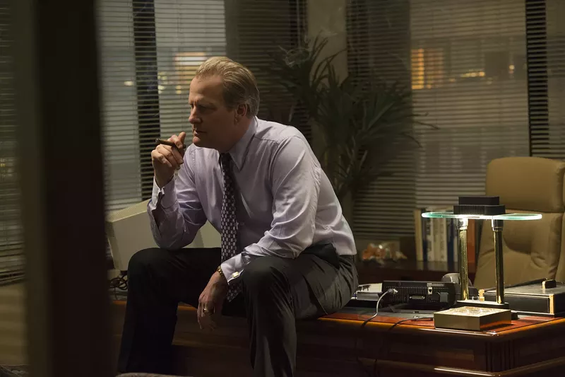 Image: Jeff Daniels plays FBI special agent John O’Neill in The Looming Tower, Hulu’s new ten-part miniseries dramatizing the rising threat of al-Qaeda in the years leading up to 9/11.