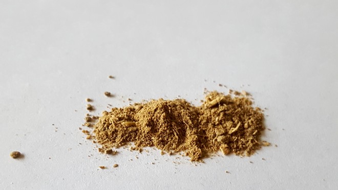 Brown ibogaine powder