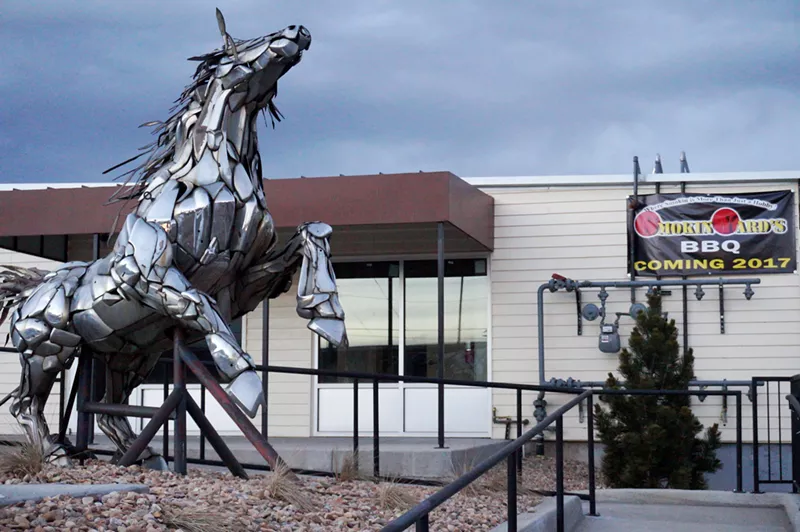 Image: Smokin Yard's will soon be smokin' up the Yard on Santa Fe.