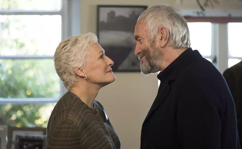 Image: In The Wife, Glenn Close Has Had It Up to Here Standing in the Shadow of Jonathan Pryce