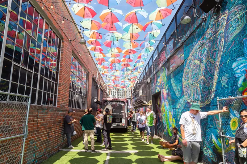 Image: Denver shroom fest in alleyway